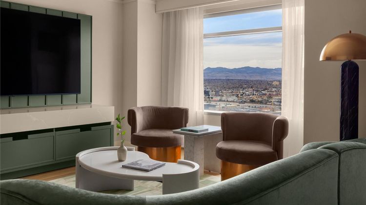 Hyatt Regency Denver at Colorado ConvCtr Suite
