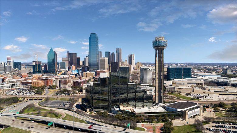 <b>Hyatt Regency Dallas Exterior</b>. Images powered by <a href="https://iceportal.shijigroup.com/" title="IcePortal" target="_blank">IcePortal</a>.
