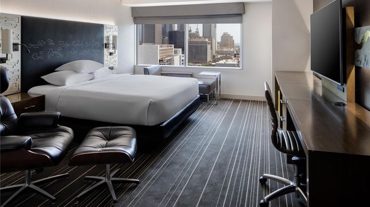 Hyatt Regency Dallas Room