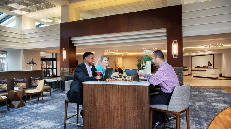 <b>Hyatt Regency Dulles Lobby</b>. Images powered by <a href="https://iceportal.shijigroup.com/" title="IcePortal" target="_blank">IcePortal</a>.