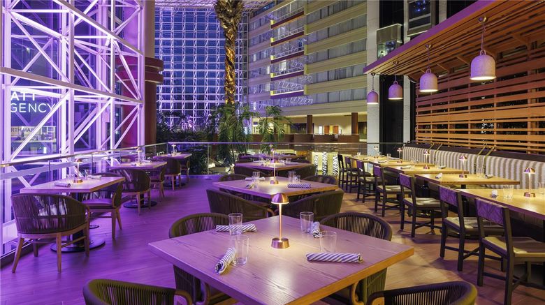 <b>Hyatt Regency Greenville Restaurant</b>. Images powered by <a href="https://iceportal.shijigroup.com/" title="IcePortal" target="_blank">IcePortal</a>.
