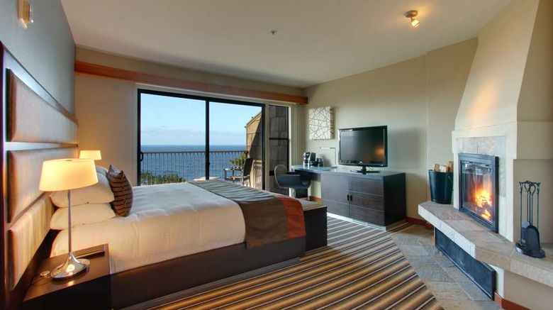 <b>Hyatt Carmel Highlands Room</b>. Images powered by <a href="https://iceportal.shijigroup.com/" title="IcePortal" target="_blank">IcePortal</a>.