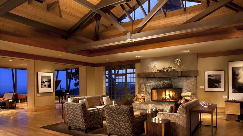 <b>Highlands Inn Lobby</b>. Images powered by <a href="https://iceportal.shijigroup.com/" title="IcePortal" target="_blank">IcePortal</a>.