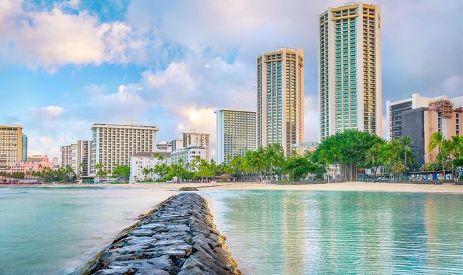 Hyatt Regency Waikiki Beach Resort & Spa Exterior