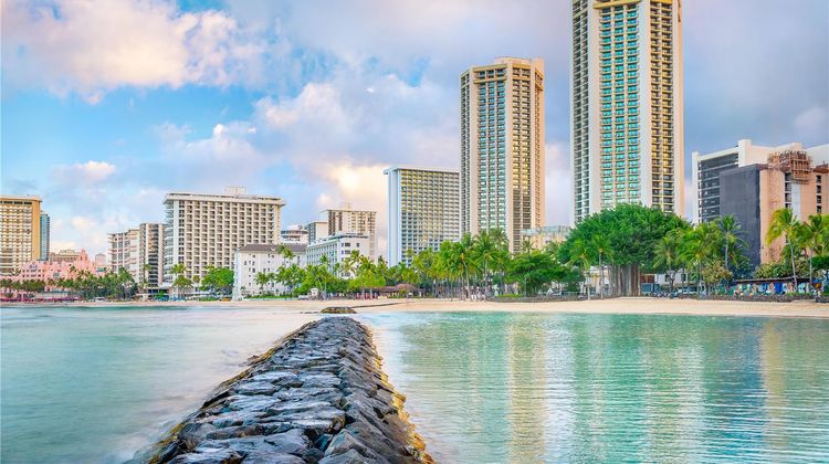 Hyatt Regency Waikiki Beach Resort & Spa Exterior