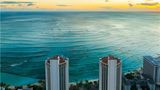 Hyatt Regency Waikiki Beach Resort & Spa Beach