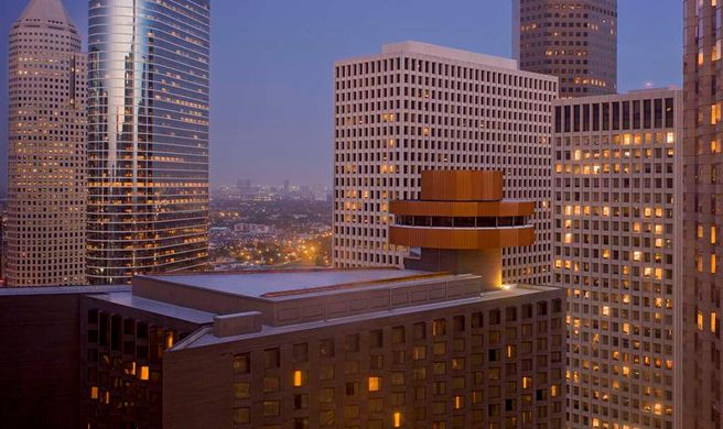 Hyatt Regency Houston Exterior