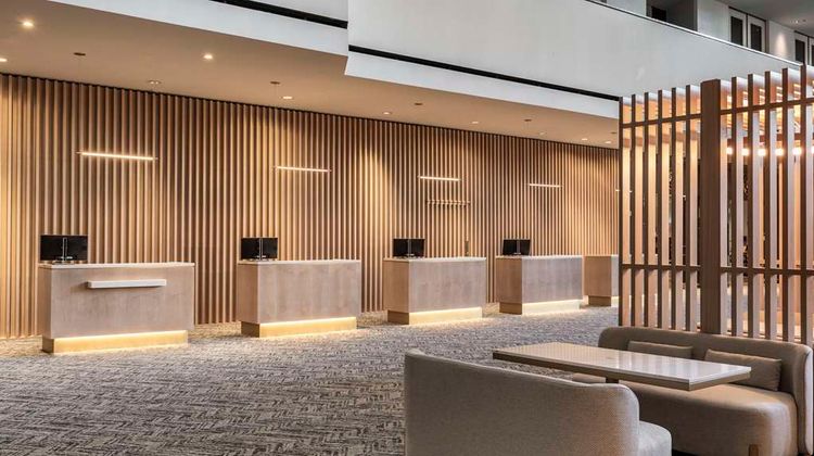 Hyatt Regency Houston Lobby
