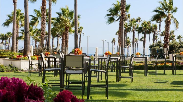 Hyatt Regency Huntington Beach Resort Exterior