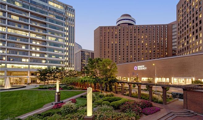Hyatt Regency Indianapolis Exterior