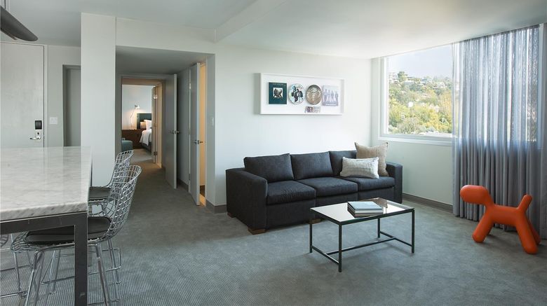 <b>ANdAZ West Hollywood Suite</b>. Images powered by <a href="https://iceportal.shijigroup.com/" title="IcePortal" target="_blank">IcePortal</a>.