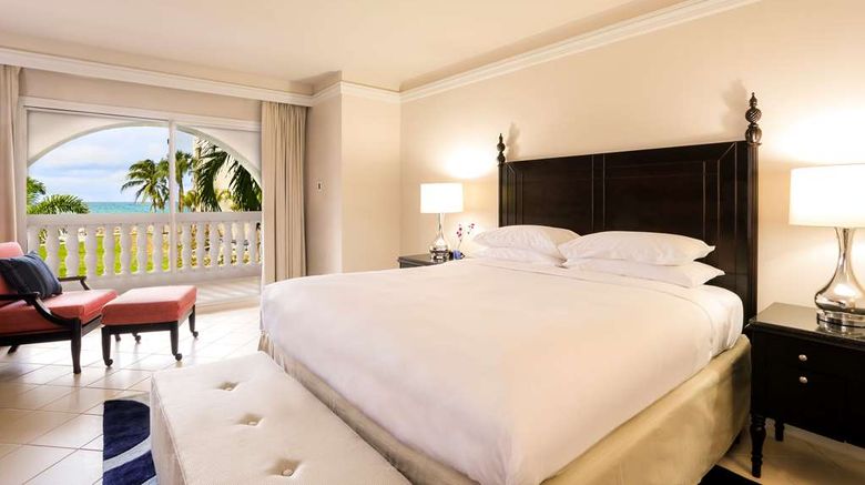 <b>Hyatt Ziva Rose Hall Suite</b>. Images powered by <a href="https://iceportal.shijigroup.com/" title="IcePortal" target="_blank">IcePortal</a>.