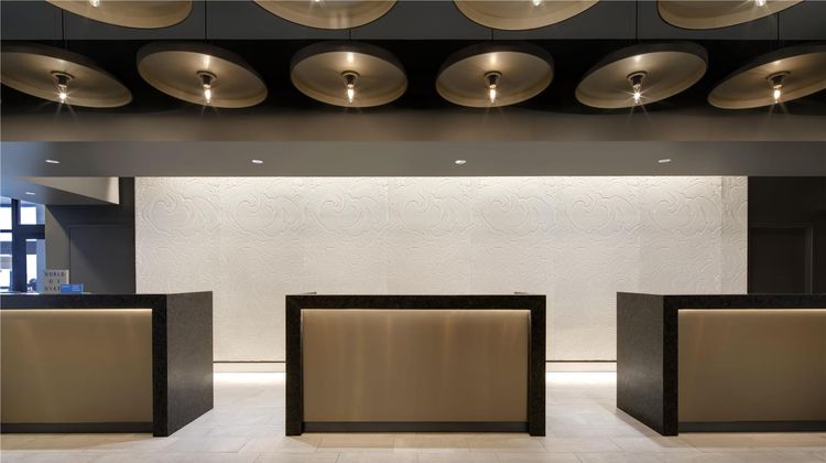 Hyatt Regency Milwaukee Lobby