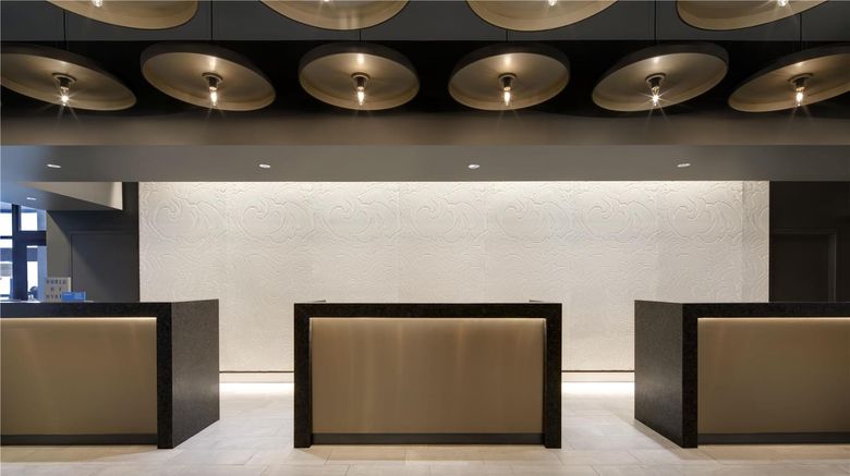 <b>Hyatt Regency Milwaukee Lobby</b>. Images powered by <a href="https://iceportal.shijigroup.com/" title="IcePortal" target="_blank">IcePortal</a>.