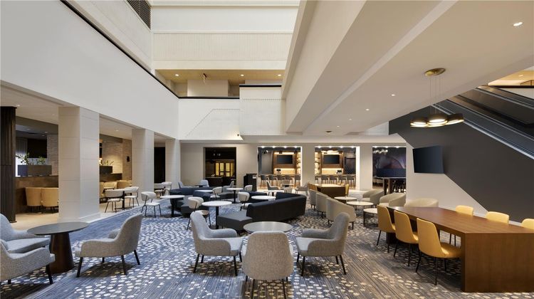 Hyatt Regency Milwaukee Lobby