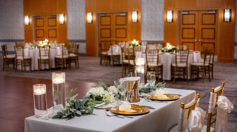 <b>Hyatt Regency Morristown at HQ Plaza Ballroom</b>. Images powered by <a href="https://iceportal.shijigroup.com/" title="IcePortal" target="_blank">IcePortal</a>.