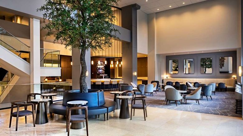 <b>Hyatt Regency Morristown at HQ Plaza Lobby</b>. Images powered by <a href="https://iceportal.shijigroup.com/" title="IcePortal" target="_blank">IcePortal</a>.