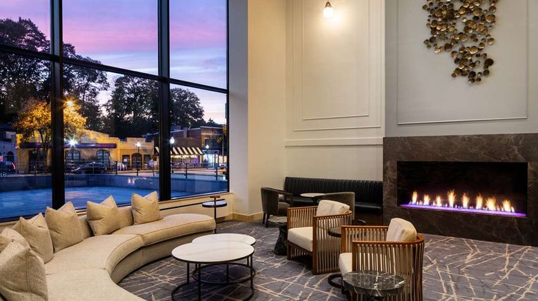 <b>Hyatt Regency Morristown at HQ Plaza Lobby</b>. Images powered by <a href="https://iceportal.shijigroup.com/" title="IcePortal" target="_blank">IcePortal</a>.