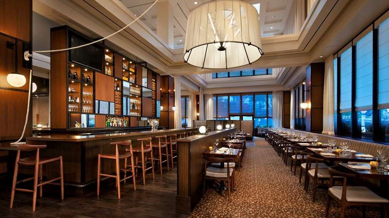 <b>Hyatt Regency Minneapolis Restaurant</b>. Images powered by <a href="https://iceportal.shijigroup.com/" title="IcePortal" target="_blank">IcePortal</a>.