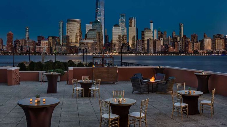<b>Hyatt Regency Jersey City on the Hudson Recreation</b>. Images powered by <a href="https://iceportal.shijigroup.com/" title="IcePortal" target="_blank">IcePortal</a>.