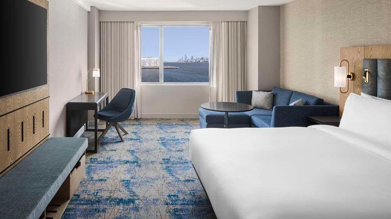 <b>Hyatt Regency Jersey City on the Hudson Room</b>. Images powered by <a href="https://iceportal.shijigroup.com/" title="IcePortal" target="_blank">IcePortal</a>.