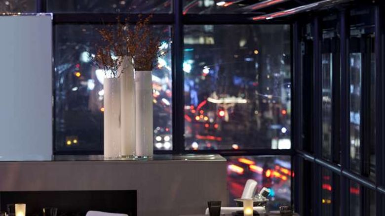 <b>Hyatt Grand Central New York Restaurant</b>. Images powered by <a href="https://iceportal.shijigroup.com/" title="IcePortal" target="_blank">IcePortal</a>.