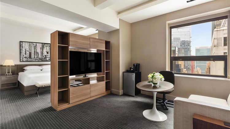 Hyatt Grand Central New York Suite