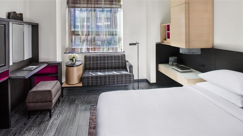 <b>Hyatt Herald Square New York Room</b>. Images powered by <a href="https://iceportal.shijigroup.com/" title="IcePortal" target="_blank">IcePortal</a>.