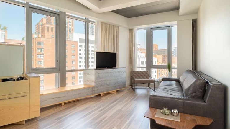 <b>Hyatt Union Square New York Suite</b>. Images powered by <a href="https://iceportal.shijigroup.com/" title="IcePortal" target="_blank">IcePortal</a>.
