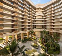 Hyatt Regency Maui Resort and Spa Lobby