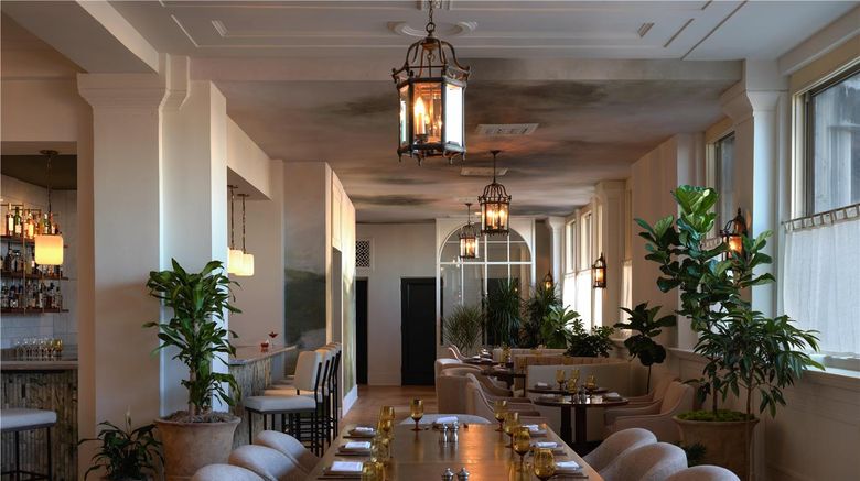 <b>The Bellevue Hotel Restaurant</b>. Images powered by <a href="https://iceportal.shijigroup.com/" title="IcePortal" target="_blank">IcePortal</a>.