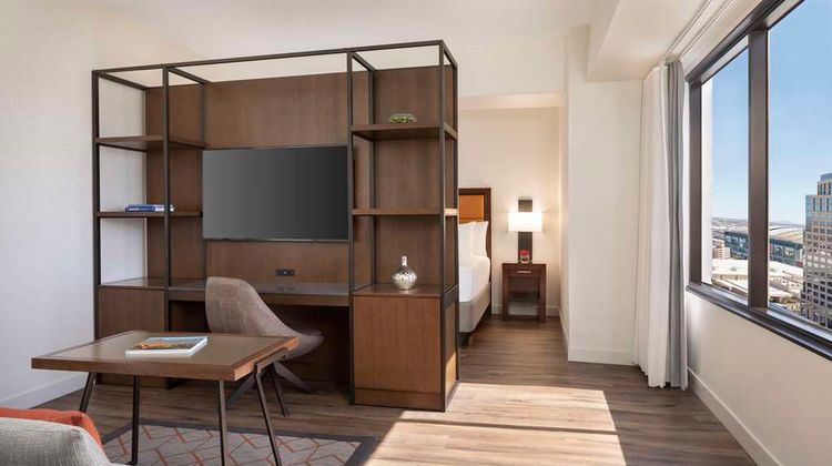 Hyatt Regency Phoenix Suite