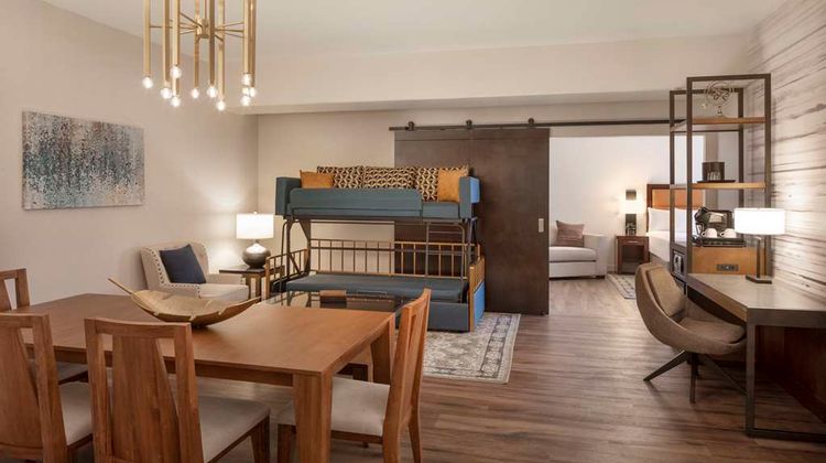 Hyatt Regency Phoenix Suite