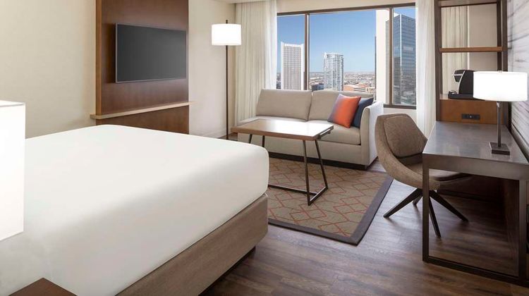 Hyatt Regency Phoenix Room