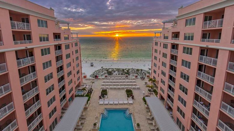 <b>Hyatt Regency Clearwater Beach Resort Pool</b>. Images powered by <a href="https://iceportal.shijigroup.com/" title="IcePortal" target="_blank">IcePortal</a>.