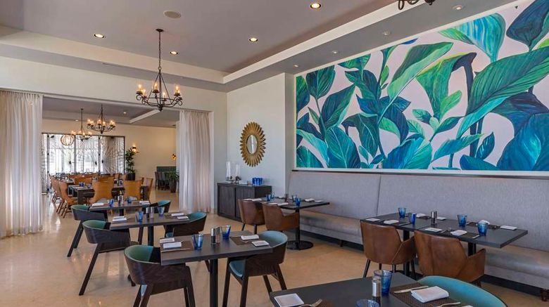 <b>Hyatt Regency Clearwater Beach Resort Restaurant</b>. Images powered by <a href="https://iceportal.shijigroup.com/" title="IcePortal" target="_blank">IcePortal</a>.
