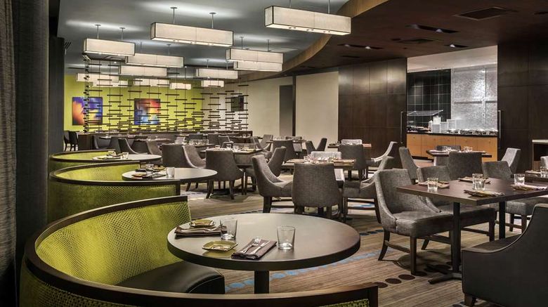<b>Hyatt Regency Pittsburgh Intl Airport Restaurant</b>. Images powered by <a href="https://iceportal.shijigroup.com/" title="IcePortal" target="_blank">IcePortal</a>.