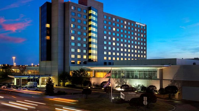 <b>Hyatt Regency Pittsburgh Intl Airport Exterior</b>. Images powered by <a href="https://iceportal.shijigroup.com/" title="IcePortal" target="_blank">IcePortal</a>.