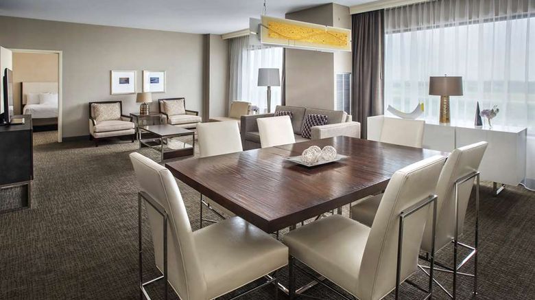 <b>Hyatt Regency Pittsburgh Intl Airport Room</b>. Images powered by <a href="https://iceportal.shijigroup.com/" title="IcePortal" target="_blank">IcePortal</a>.