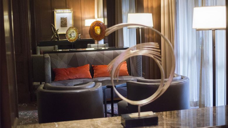 <b>Hyatt Regency Reston Lobby</b>. Images powered by <a href="https://iceportal.shijigroup.com/" title="IcePortal" target="_blank">IcePortal</a>.