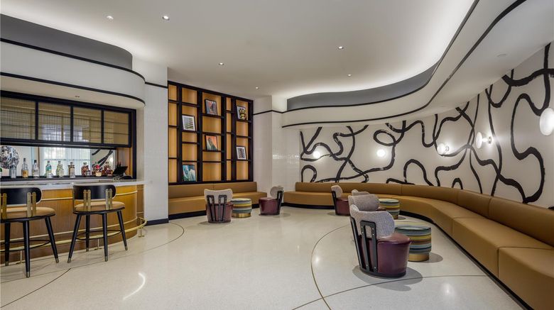 <b>Hyatt Centric Chicago O'Hare Lobby</b>. Images powered by <a href="https://iceportal.shijigroup.com/" title="IcePortal" target="_blank">IcePortal</a>.