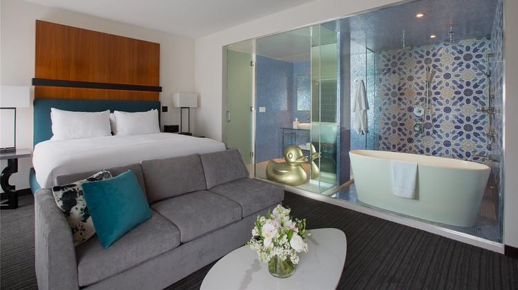 ANdAZ San Diego Suite