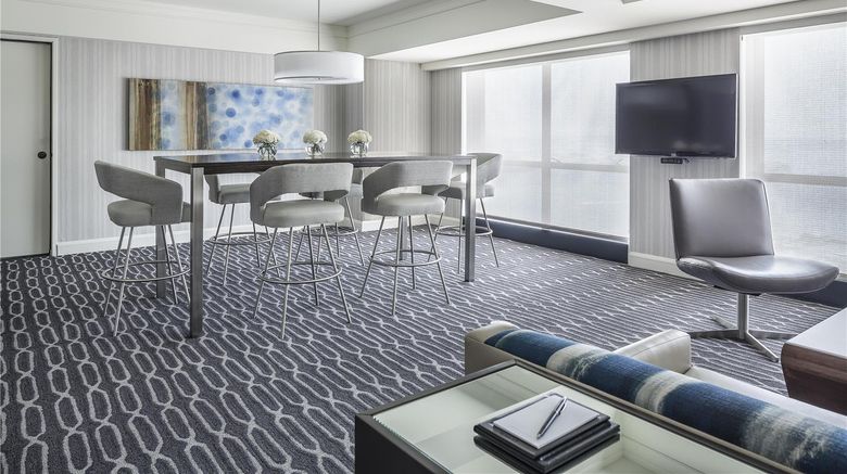 <b>Manchester Grand Hyatt San Diego Suite</b>. Images powered by <a href="https://iceportal.shijigroup.com/" title="IcePortal" target="_blank">IcePortal</a>.