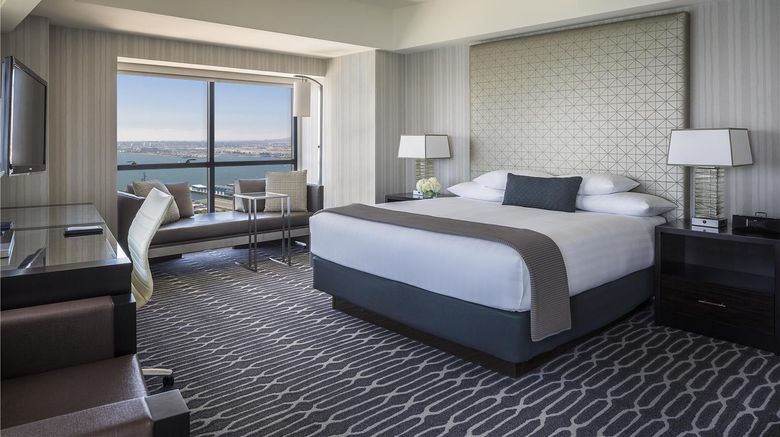 <b>Manchester Grand Hyatt San Diego Room</b>. Images powered by <a href="https://iceportal.shijigroup.com/" title="IcePortal" target="_blank">IcePortal</a>.