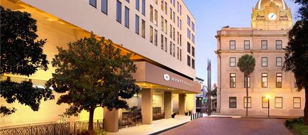 Hyatt Regency Savannah Exterior