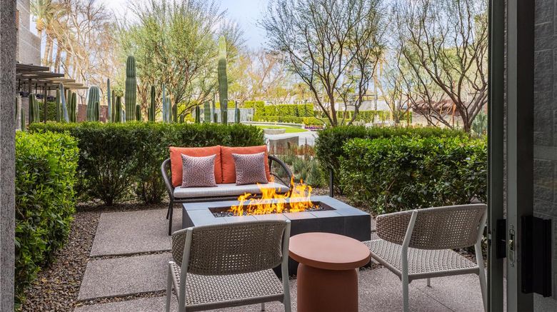 <b>Grand Hyatt Scottsdale Resort Room</b>. Images powered by <a href="https://iceportal.shijigroup.com/" title="IcePortal" target="_blank">IcePortal</a>.