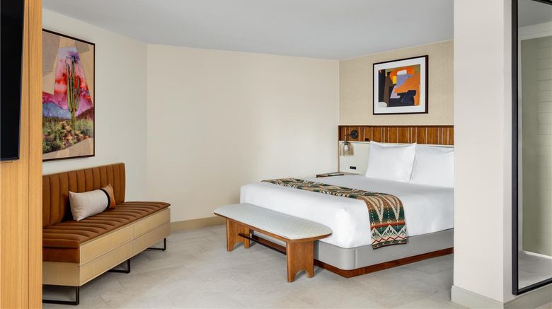 <b>Grand Hyatt Scottsdale Resort Suite</b>. Images powered by <a href="https://iceportal.shijigroup.com/" title="IcePortal" target="_blank">IcePortal</a>.