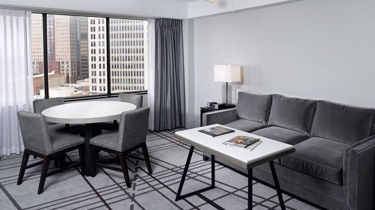 Hyatt Regency Louisville Suite