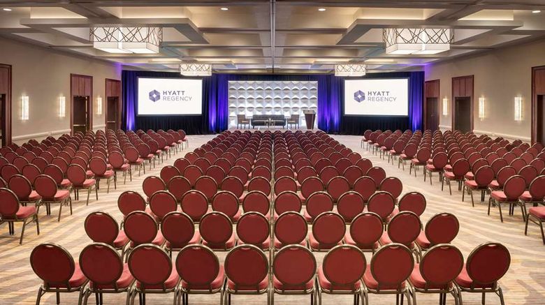 <b>Hyatt Regency Louisville Ballroom</b>. Images powered by <a href="https://iceportal.shijigroup.com/" title="IcePortal" target="_blank">IcePortal</a>.