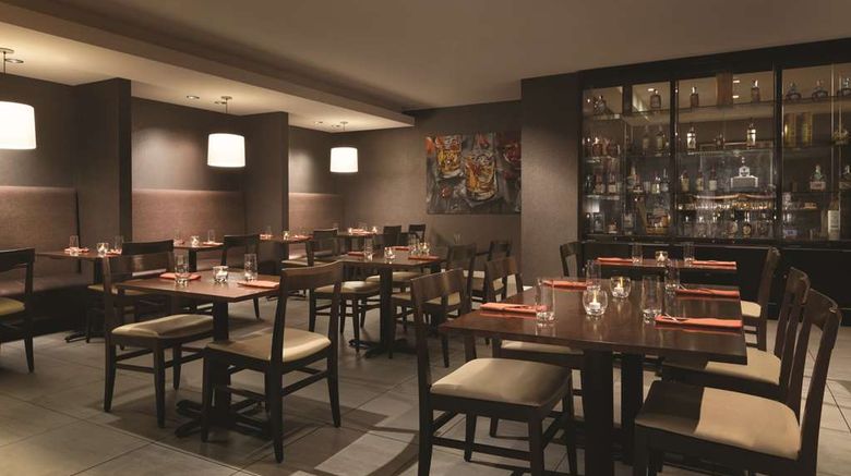 <b>Hyatt Regency Louisville Restaurant</b>. Images powered by <a href="https://iceportal.shijigroup.com/" title="IcePortal" target="_blank">IcePortal</a>.